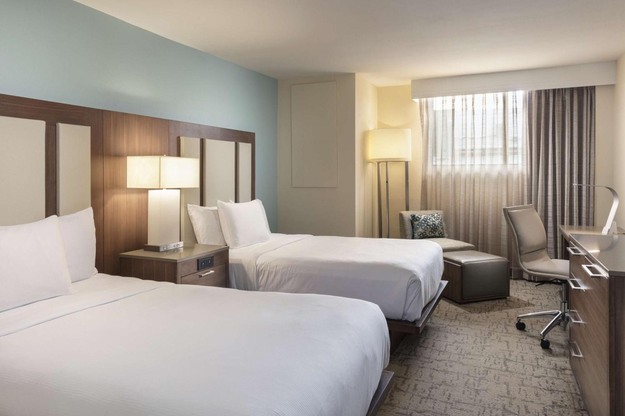 Hilton Clearwater Beach Resort & Spa Esterno foto