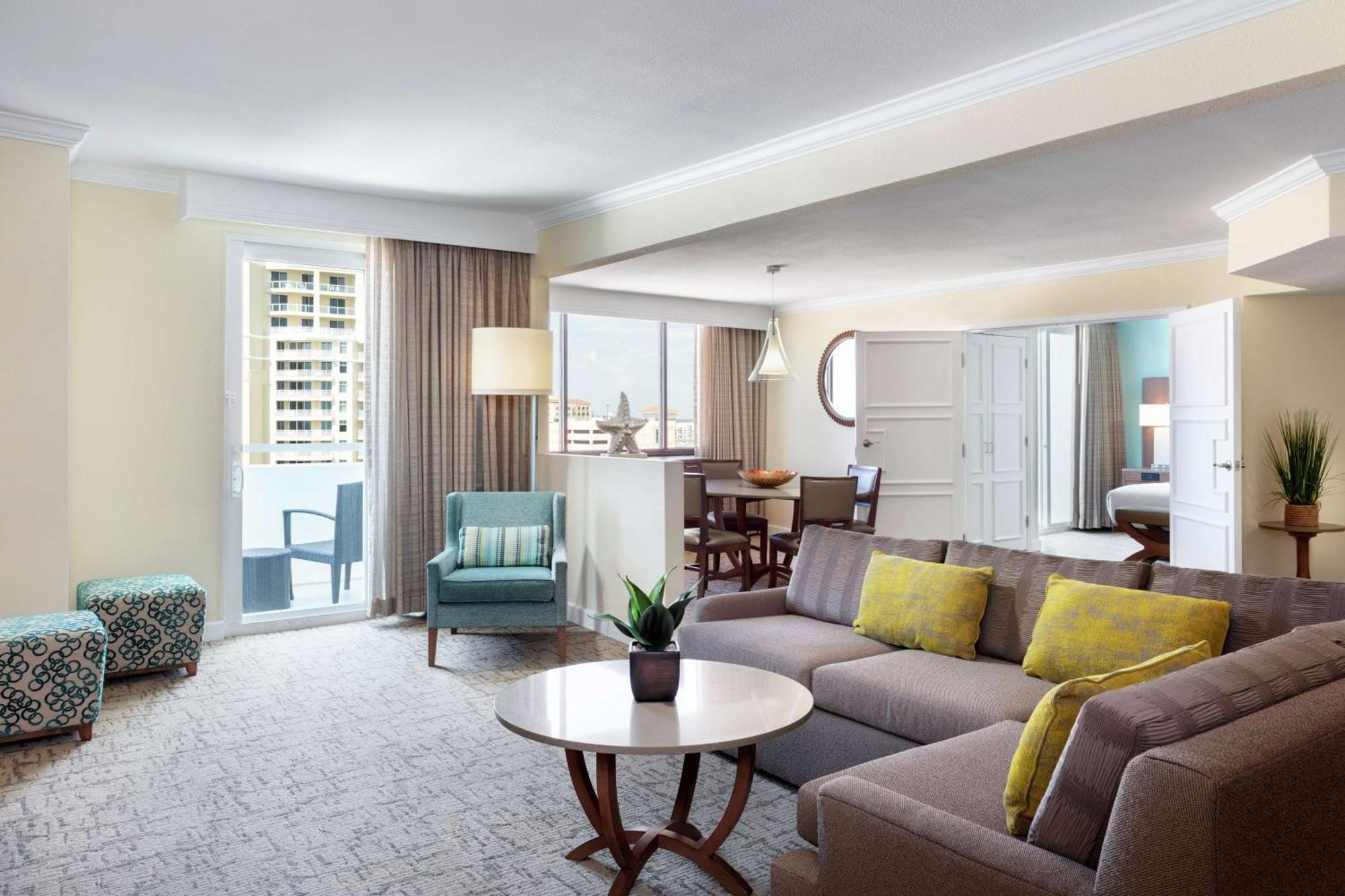 Hilton Clearwater Beach Resort & Spa Esterno foto