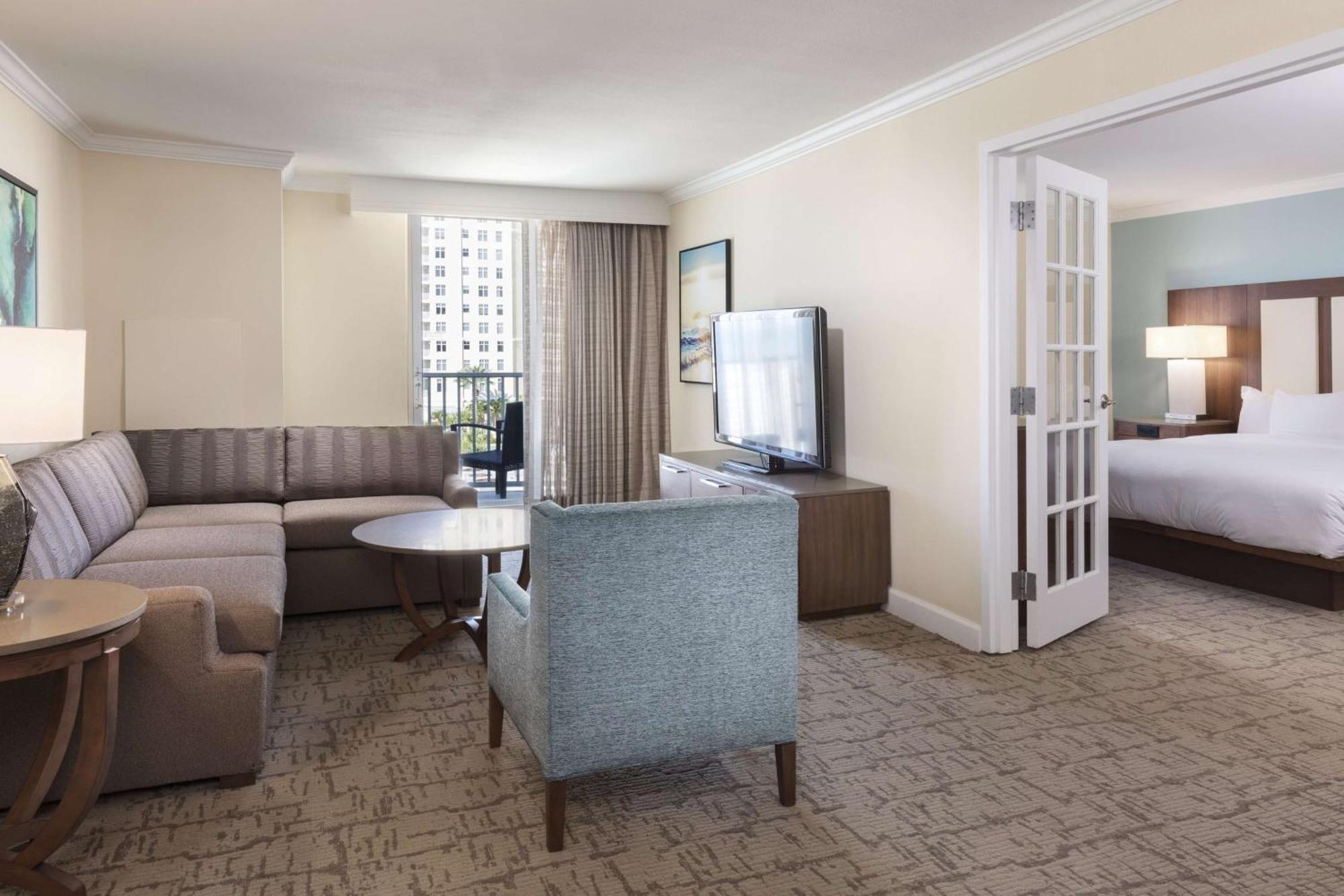 Hilton Clearwater Beach Resort & Spa Esterno foto