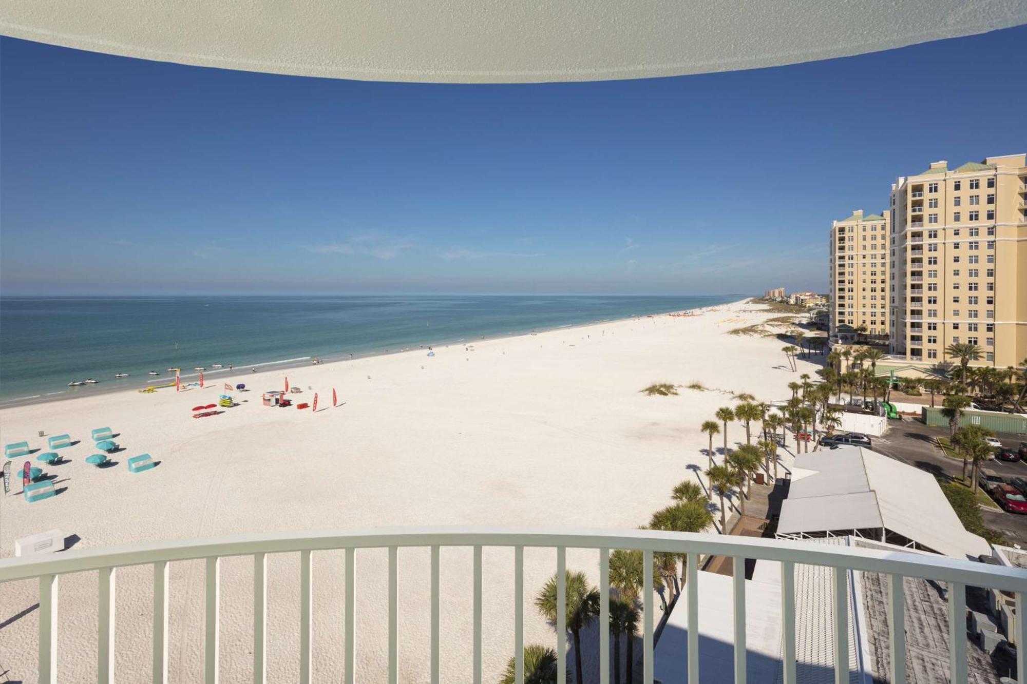 Hilton Clearwater Beach Resort & Spa Esterno foto