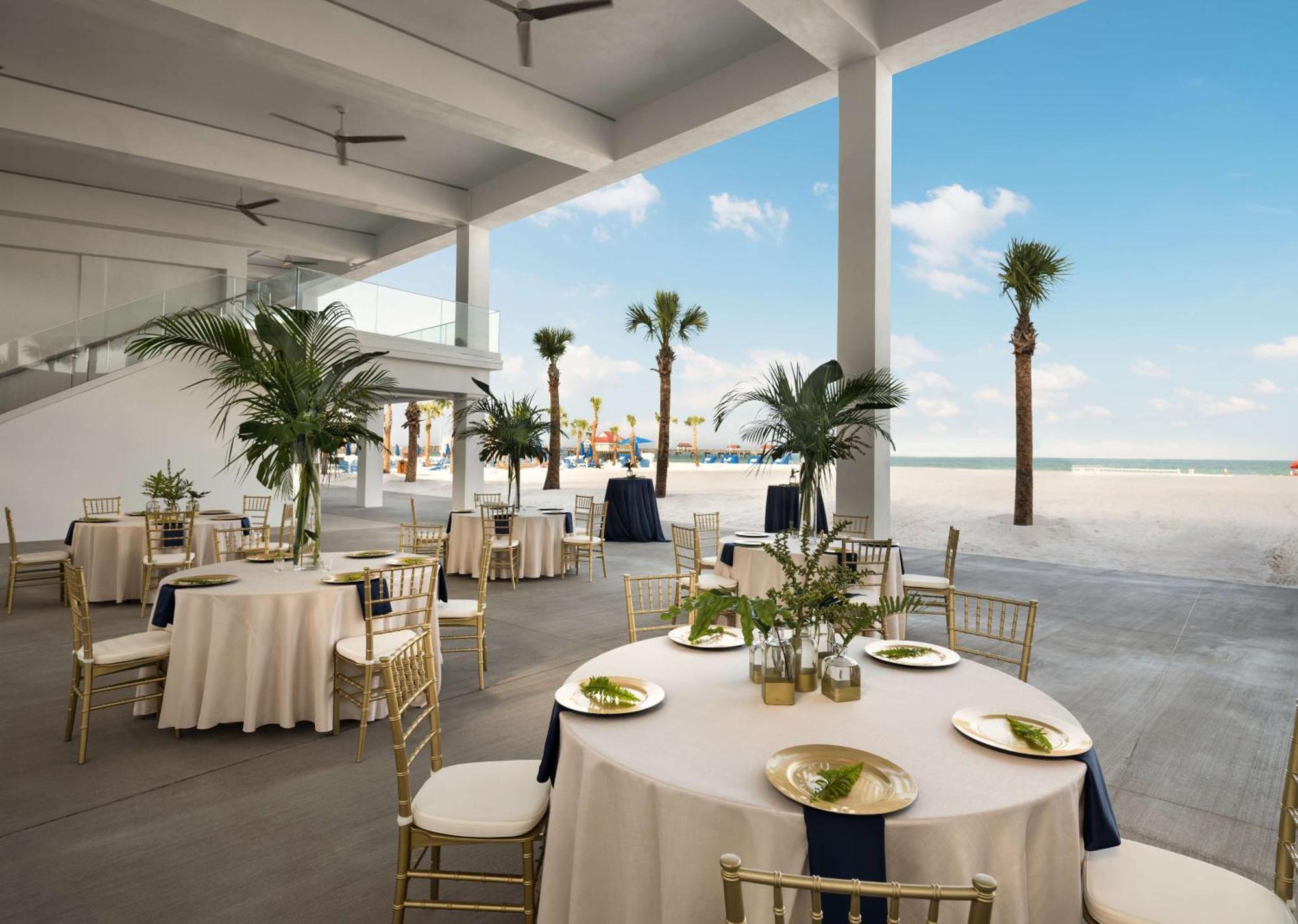 Hilton Clearwater Beach Resort & Spa Esterno foto