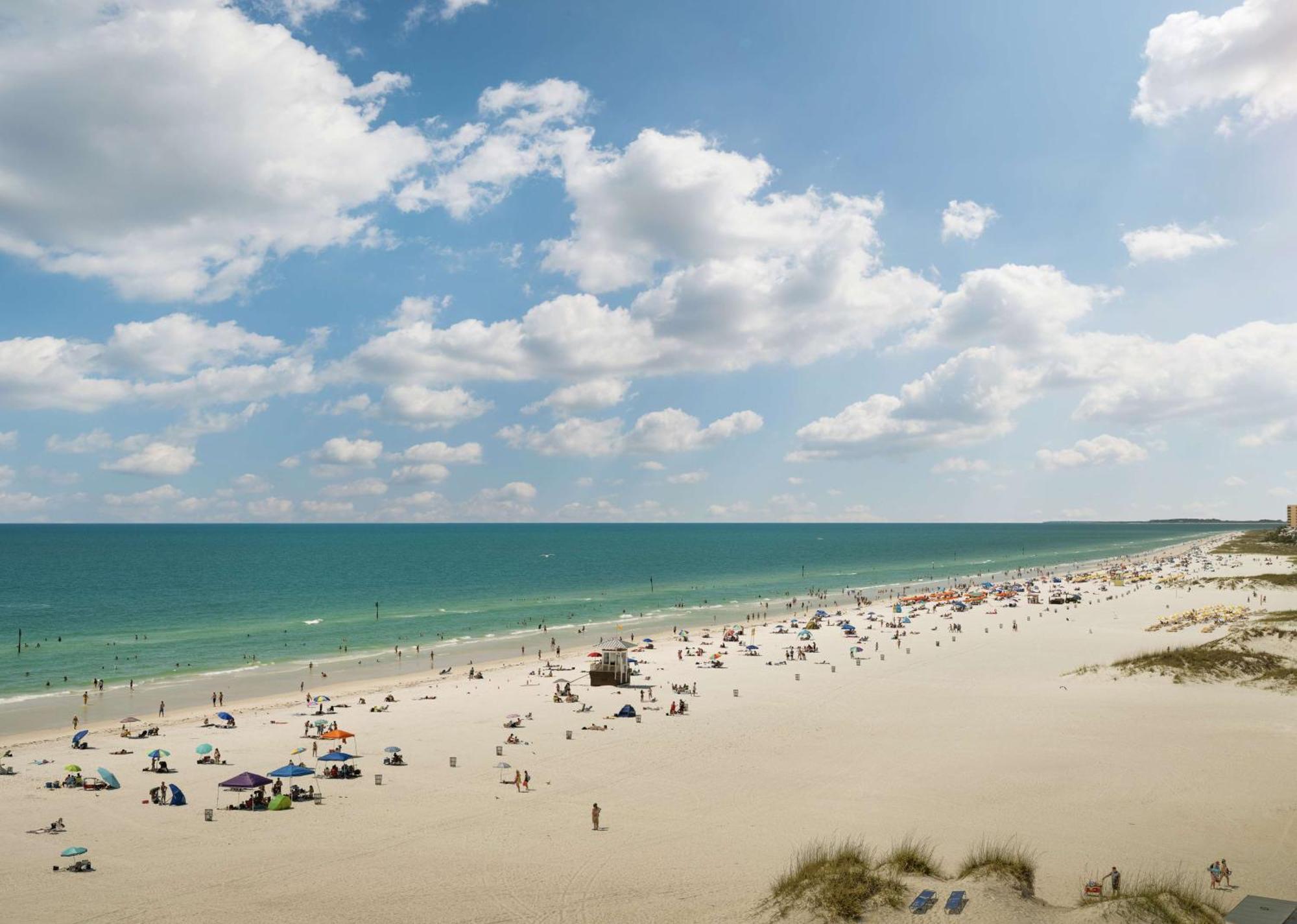 Hilton Clearwater Beach Resort & Spa Esterno foto