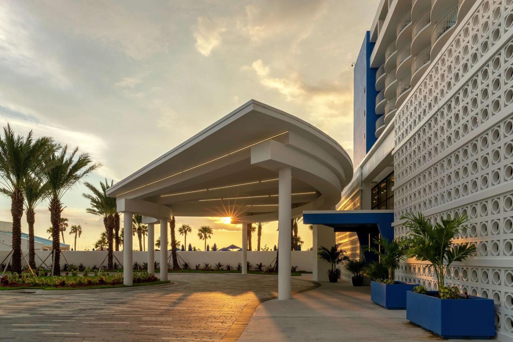 Hilton Clearwater Beach Resort & Spa Esterno foto